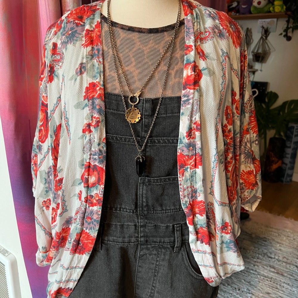 Kimchi Blue Floral Kimono